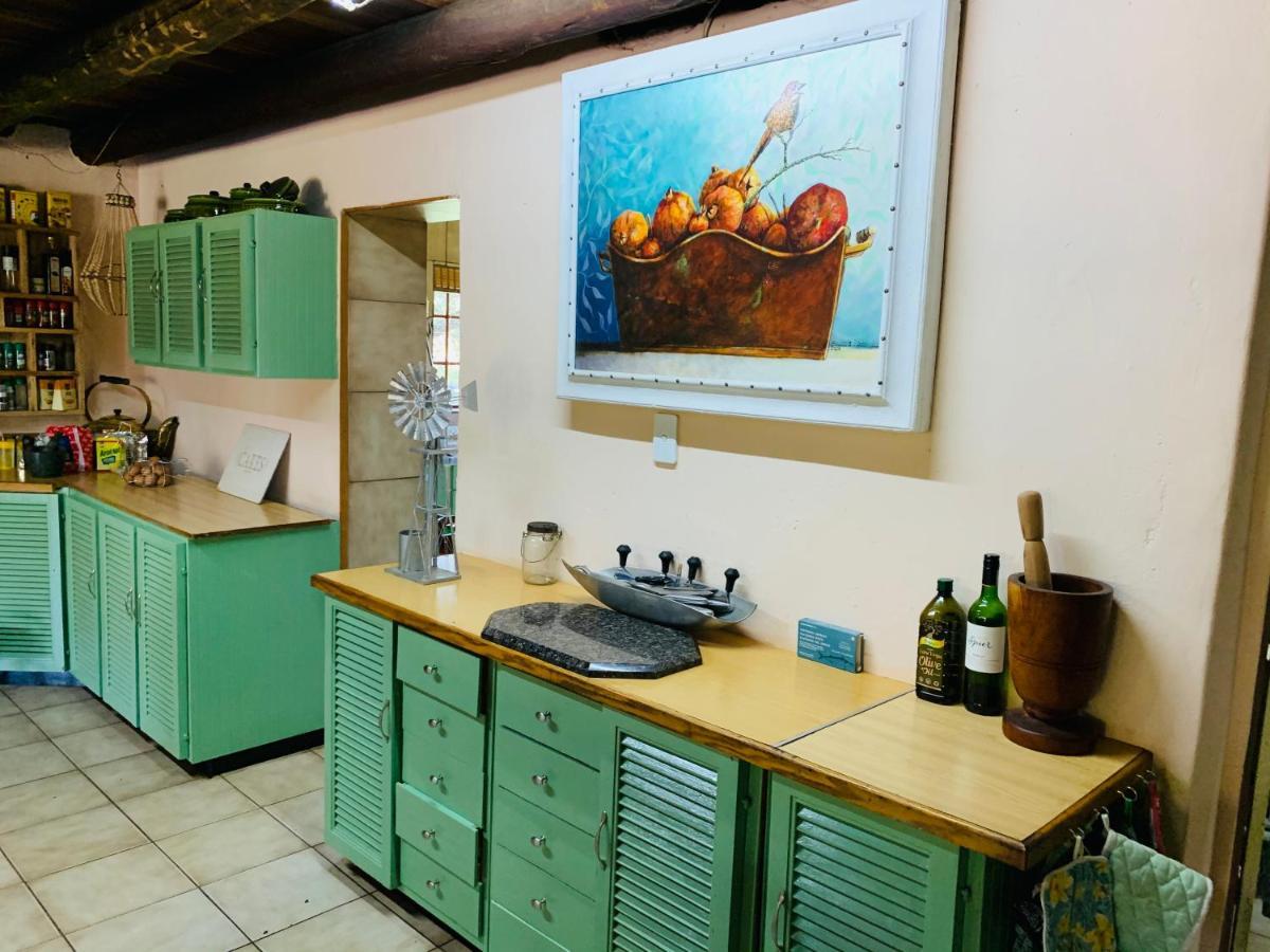 OppiPlasie Guest House Brits Extérieur photo