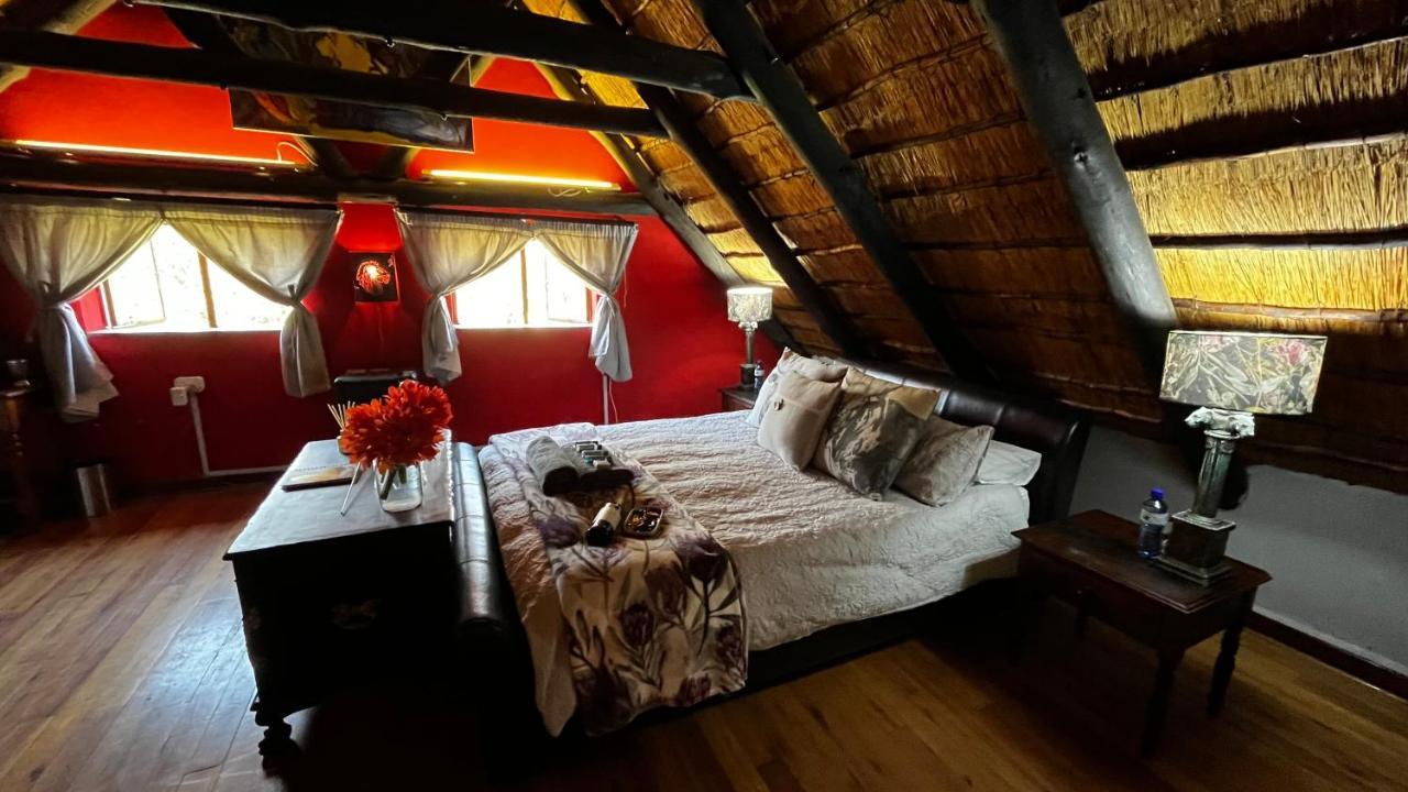 OppiPlasie Guest House Brits Extérieur photo