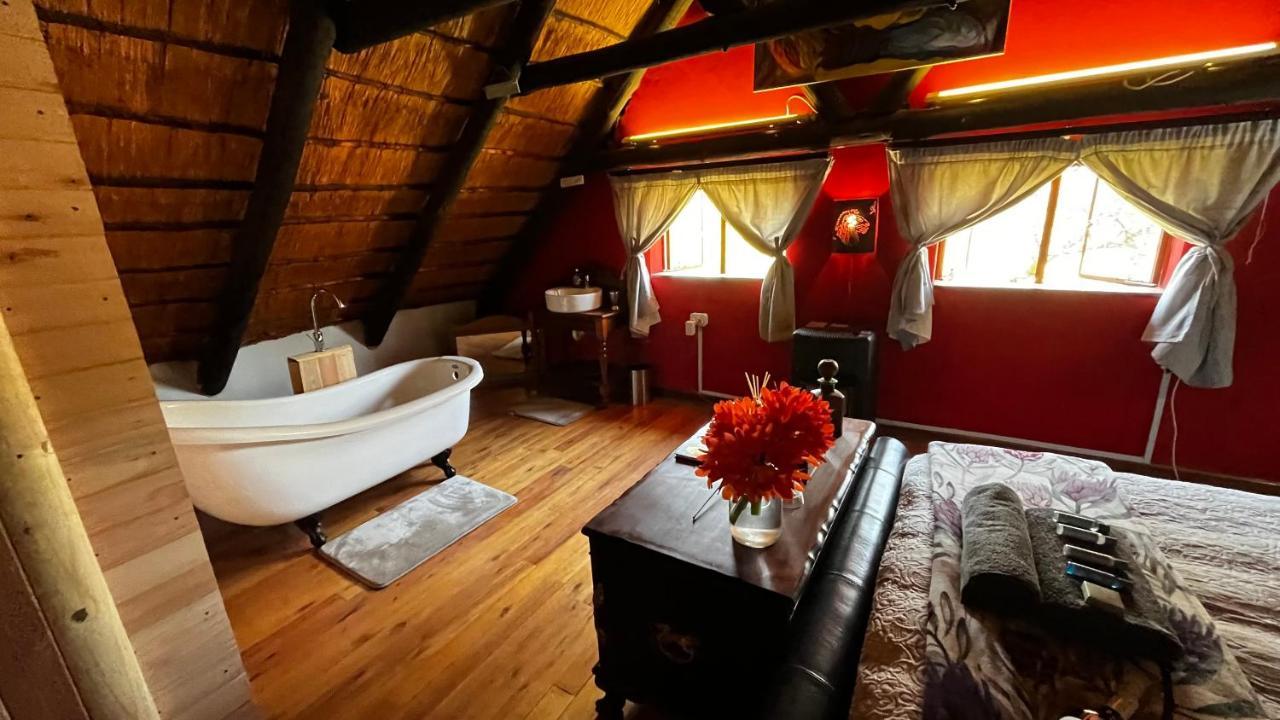OppiPlasie Guest House Brits Extérieur photo