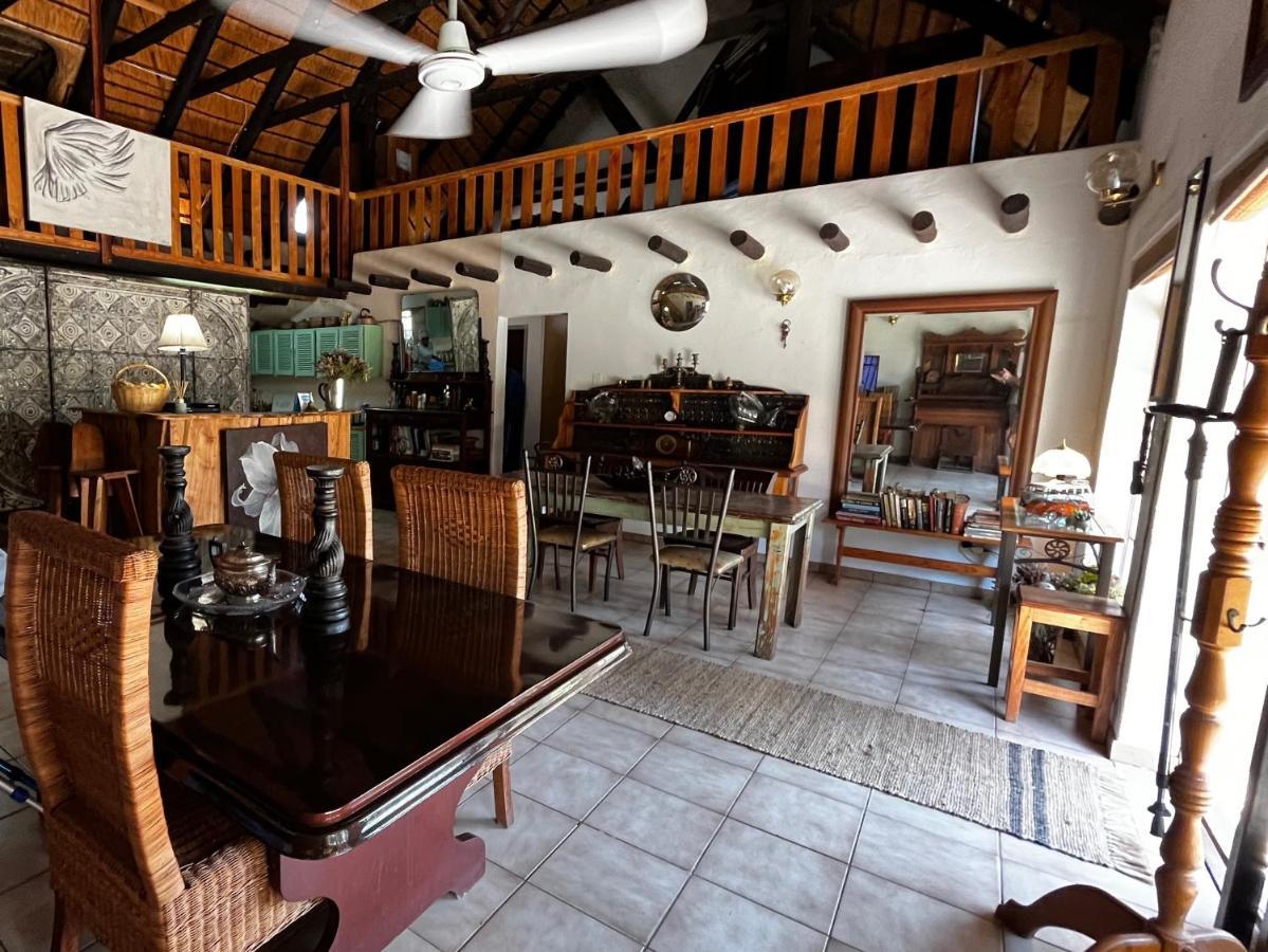 OppiPlasie Guest House Brits Extérieur photo