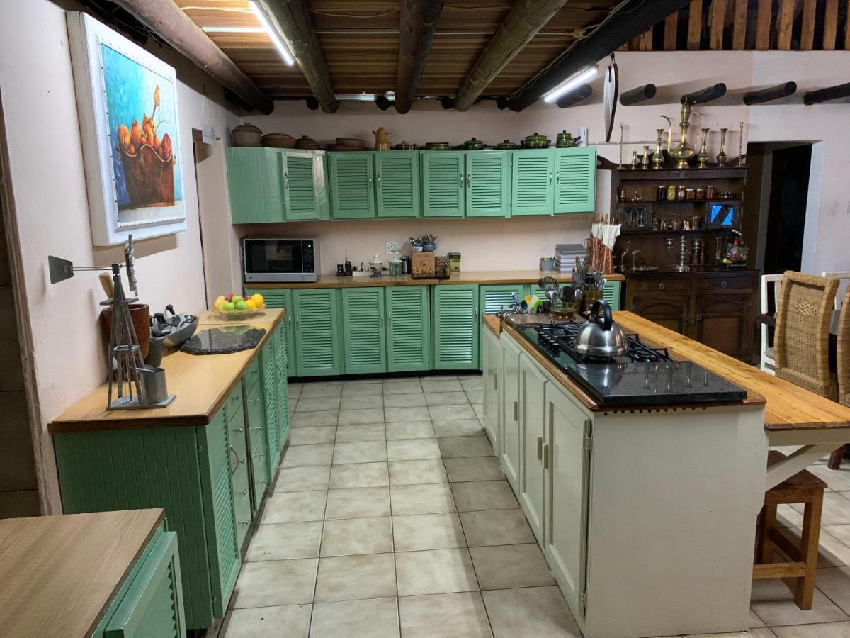 OppiPlasie Guest House Brits Extérieur photo